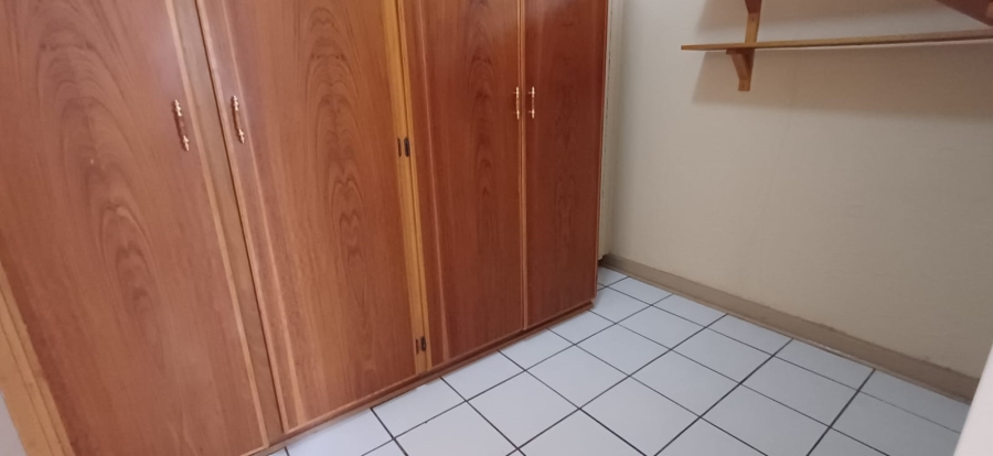 5 Bedroom Property for Sale in Eureka Free State